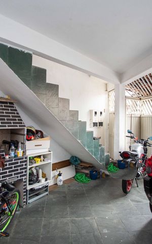 Casa à venda com 338m², 7 quartos e 4 vagasGaragem