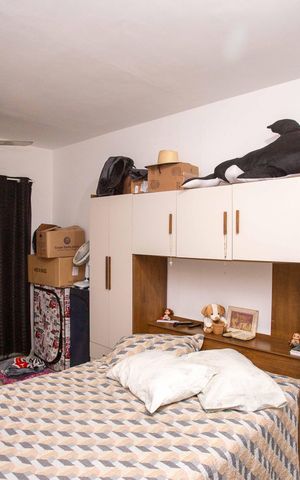 Casa à venda com 338m², 7 quartos e 4 vagasQuarto 2 Casa 3