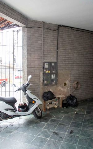 Casa à venda com 338m², 7 quartos e 4 vagasGaragem