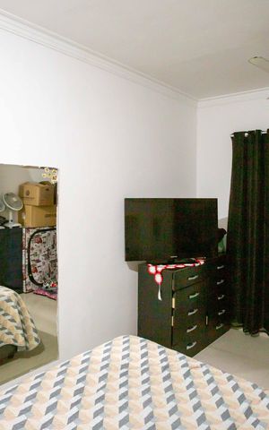 Casa à venda com 338m², 7 quartos e 4 vagasQuarto 2 Casa 3