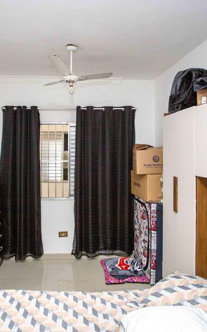 Casa à venda com 338m², 7 quartos e 4 vagasQuarto 2 Casa 3