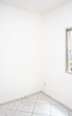 Casa à venda com 338m², 7 quartos e 4 vagasQuarto 1 Casa 1