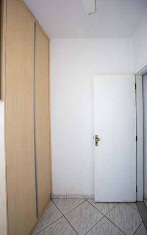 Casa à venda com 338m², 7 quartos e 4 vagasQuarto 3 Casa 1