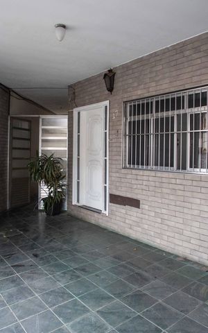 Casa à venda com 338m², 7 quartos e 4 vagasGaragem