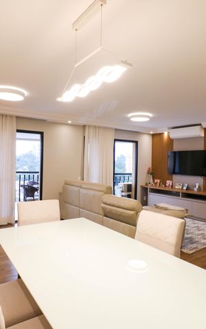 Apartamento à venda com 146m², 3 quartos e 3 vagas Apartamento à venda com 146m², 3 quartos e 3 vagasSala