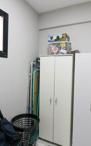 Apartamento à venda com 146m², 3 quartos e 3 vagas Apartamento à venda com 146m², 3 quartos e 3 vagasQuarto de Serviço