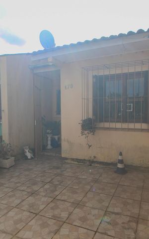 Casa à venda com 75m², 2 quartos e 1 vaga