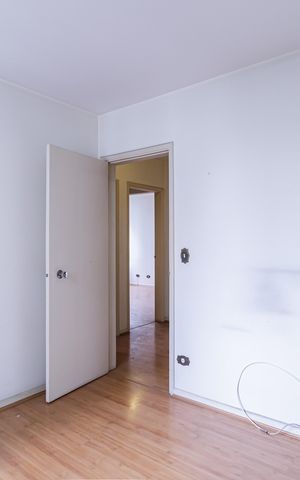Apartamento à venda com 130m², 3 quartos e 1 vaga Apartamento à venda com 130m², 3 quartos e 1 vagaQuarto 2