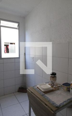 Apartamento para alugar com 60m², 2 quartos e 3 vagas Apartamento para alugar com 60m², 2 quartos e 3 vagasCozinha