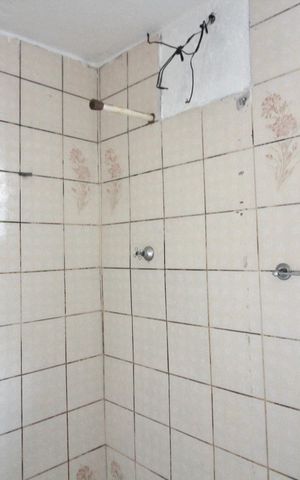 Casa à venda com 125m², 1 quarto e sem vaga Casa à venda com 125m², 1 quarto e sem vagaBanheiro 1