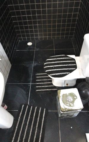 Casa à venda com 125m², 1 quarto e sem vaga Casa à venda com 125m², 1 quarto e sem vagaBanheiro 2