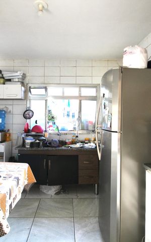 Casa à venda com 125m², 1 quarto e sem vaga Casa à venda com 125m², 1 quarto e sem vagaCozinha 2