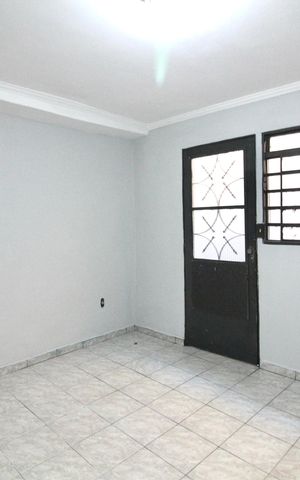 Casa à venda com 125m², 1 quarto e sem vaga Casa à venda com 125m², 1 quarto e sem vagaSala 1