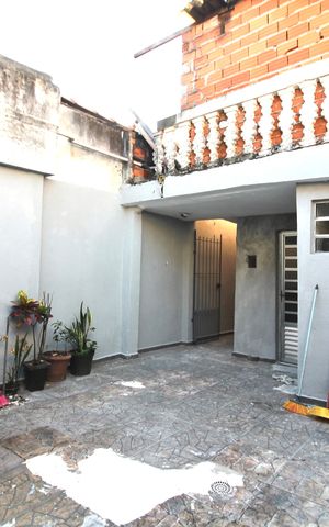 Casa à venda com 125m², 1 quarto e sem vaga Casa à venda com 125m², 1 quarto e sem vagaQuintal