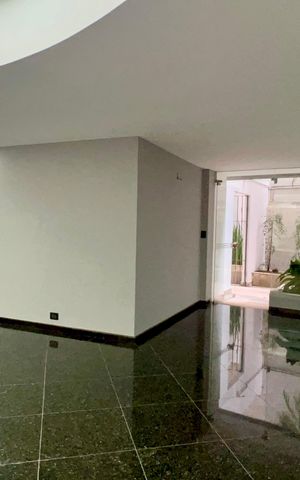 Apartamento para alugar com 168m², 3 quartos e 2 vagas Apartamento para alugar com 168m², 3 quartos e 2 vagasHall de entrada