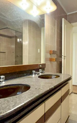 Apartamento para alugar com 168m², 3 quartos e 2 vagas Apartamento para alugar com 168m², 3 quartos e 2 vagasBanheiro
