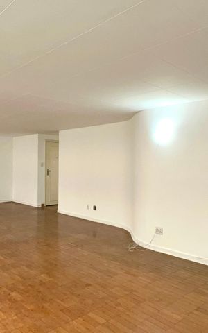 Apartamento para alugar com 168m², 3 quartos e 2 vagas Apartamento para alugar com 168m², 3 quartos e 2 vagasSala