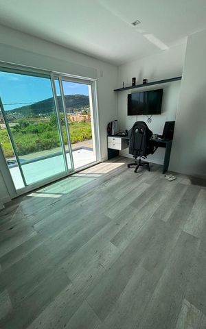Casa de condomínio para alugar com 230m², 3 quartos e 2 vagas Casa de condomínio para alugar com 230m², 3 quartos e 2 vagasSala