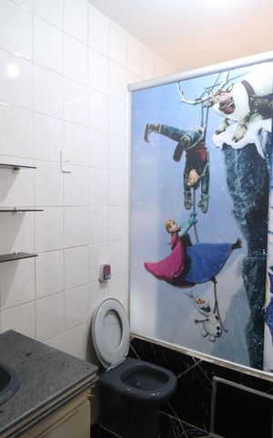 Casa para alugar com 300m², 3 quartos e 6 vagasBanheiro do Quarto 2