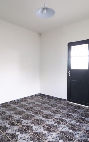 Casa para alugar com 300m², 3 quartos e 6 vagasSala 2