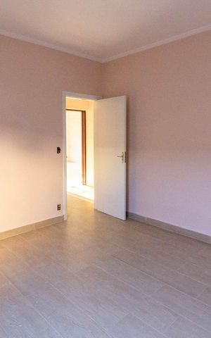 Casa à venda com 240m², 3 quartos e 5 vagasQuarto 2 suíte