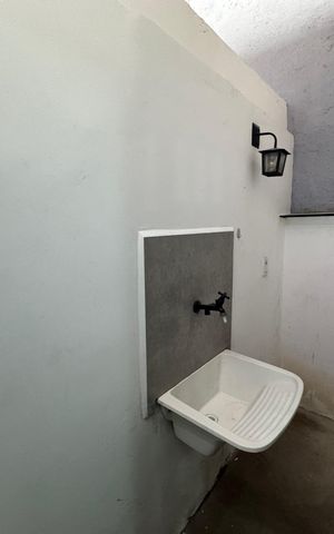 Casa para alugar com 45m², 1 quarto e sem vagaÁrea de Serviço