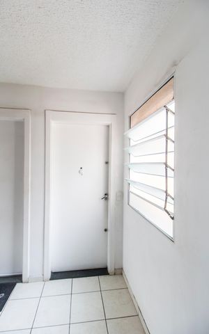 Casa à venda com 46m², 2 quartos e sem vaga Casa à venda com 46m², 2 quartos e sem vagaEntrada