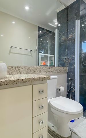 Apartamento à venda com 90m², 2 quartos e 2 vagas Apartamento à venda com 90m², 2 quartos e 2 vagasBanheiro da Suíte 2