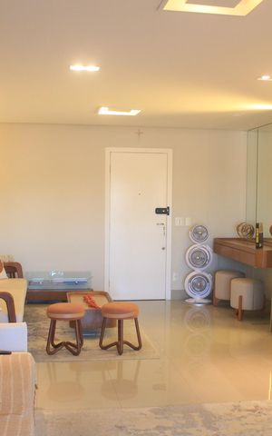 Apartamento à venda com 124m², 2 quartos e 3 vagasSala