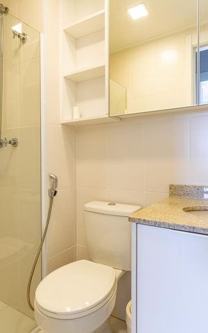 Apartamento à venda com 67m², 2 quartos e 1 vaga Apartamento à venda com 67m², 2 quartos e 1 vagaBanheiro Social