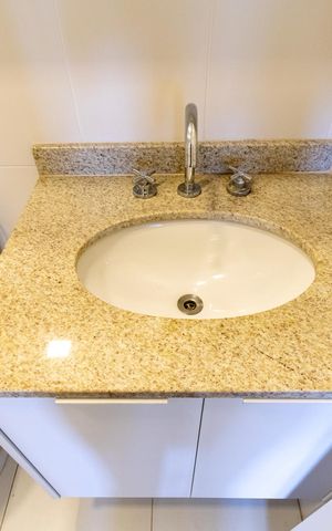Apartamento à venda com 67m², 2 quartos e 1 vaga Apartamento à venda com 67m², 2 quartos e 1 vagaBanheiro Social