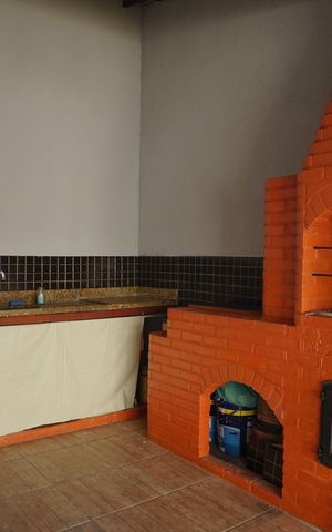 Casa de condomínio para alugar com 252m², 5 quartos e 2 vagas Casa de condomínio para alugar com 252m², 5 quartos e 2 vagasChurrasqueira