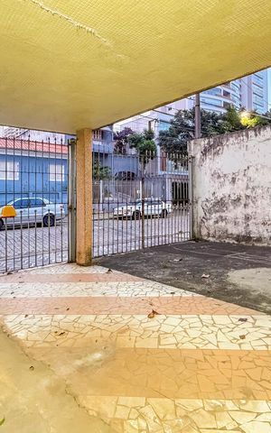 Casa à venda com 135m², 3 quartos e 2 vagas Casa à venda com 135m², 3 quartos e 2 vagasGaragem