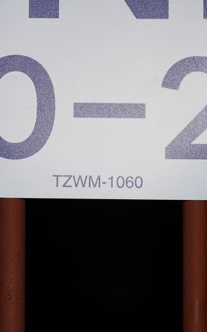 Casa à venda com 312m², 6 quartos e 6 vagasPlaca GRANDE instalada no portão do imóvel, dia 23.07.2026 - Código da placa: TZWM-1060