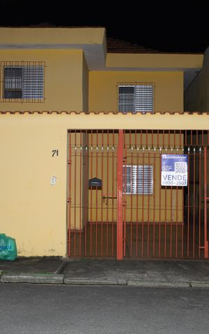 Casa à venda com 312m², 6 quartos e 6 vagasPlaca GRANDE instalada no portão do imóvel, dia 23.07.2026 - Código da placa: TZWM-1060
