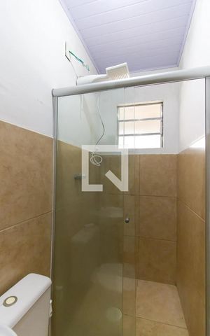 Casa à venda com 350m², 6 quartos e 5 vagas Casa à venda com 350m², 6 quartos e 5 vagasBanheiro