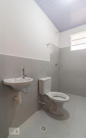 Casa à venda com 350m², 6 quartos e 5 vagas Casa à venda com 350m², 6 quartos e 5 vagasBanheiro