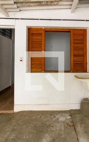 Casa à venda com 350m², 6 quartos e 5 vagas Casa à venda com 350m², 6 quartos e 5 vagasÁrea de serviço