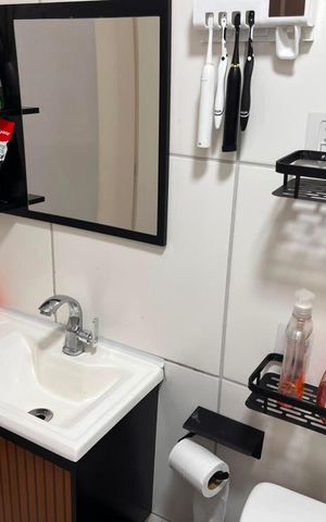 Apartamento à venda com 33m², 2 quartos e sem vaga Apartamento à venda com 33m², 2 quartos e sem vagaBanheiro social