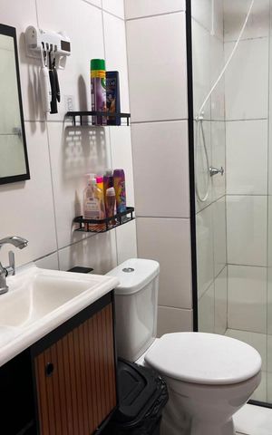 Apartamento à venda com 33m², 2 quartos e sem vaga Apartamento à venda com 33m², 2 quartos e sem vagaBanheiro social
