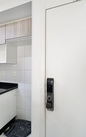 Apartamento à venda com 70m², 3 quartos e 1 vaga Apartamento à venda com 70m², 3 quartos e 1 vagaFechadura eletrônica