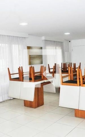 Apartamento à venda com 70m², 3 quartos e 1 vaga Apartamento à venda com 70m², 3 quartos e 1 vagaÁrea comum - Salão de festas