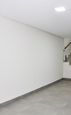 Casa à venda com 170m², 3 quartos e 2 vagas Casa à venda com 170m², 3 quartos e 2 vagasDetalhe - Sala e Sala de Jantar
