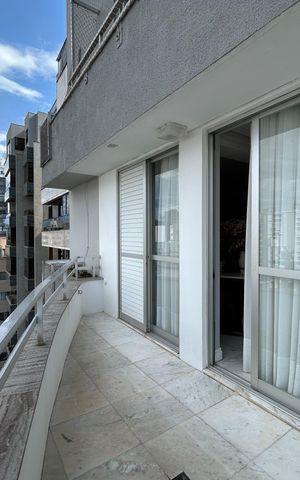 Apartamento para alugar com 130m², 2 quartos e 1 vaga Apartamento para alugar com 130m², 2 quartos e 1 vagaVaranda