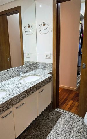 Apartamento à venda com 135m², 4 quartos e 3 vagas