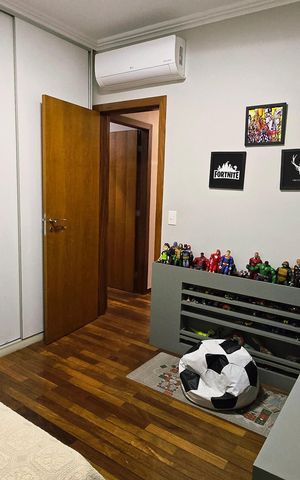 Apartamento à venda com 135m², 4 quartos e 3 vagas Apartamento à venda com 135m², 4 quartos e 3 vagasQuarto