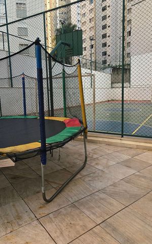Apartamento à venda com 135m², 4 quartos e 3 vagas Apartamento à venda com 135m², 4 quartos e 3 vagasÁrea externa