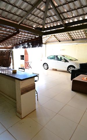 Casa para alugar com 200m², 3 quartos e 5 vagas