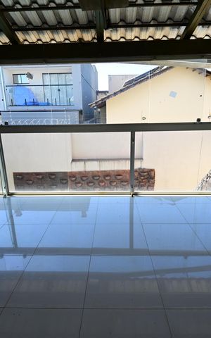 Casa para alugar com 200m², 3 quartos e 5 vagas