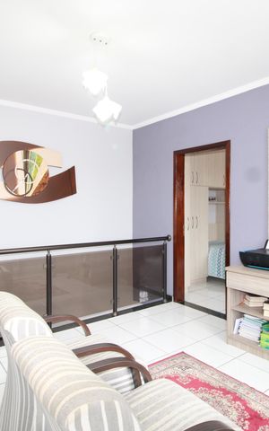 Casa à venda com 180m², 2 quartos e 2 vagasSala 2